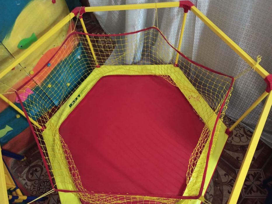 Продам детский батут - манеж