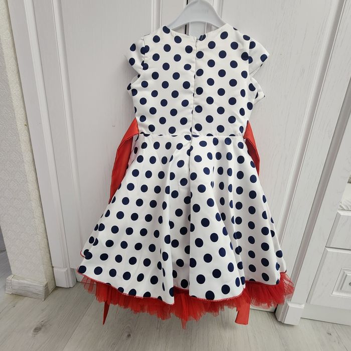 Нарядные платья для девочек