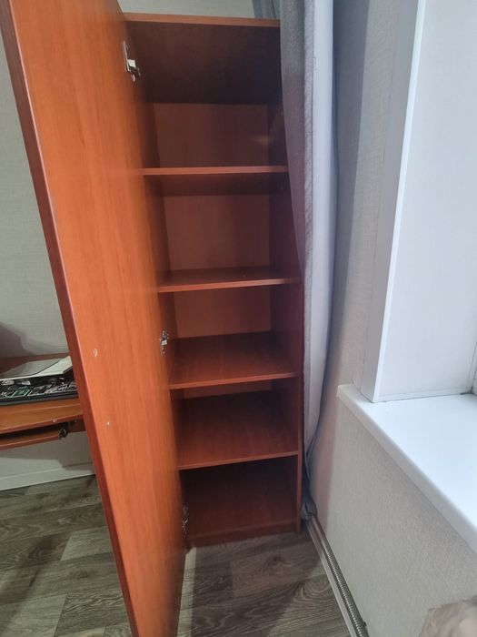 продам гарнитур для детской