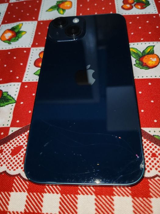 Vând iPhone 14 cu display spart