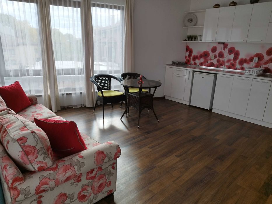 Едностаен апартамент под наем в Несебър