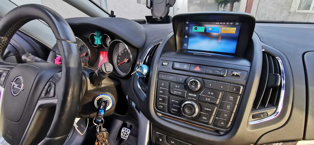 Navigatie Opel Zafira android 10.0 octacore 4/64gb