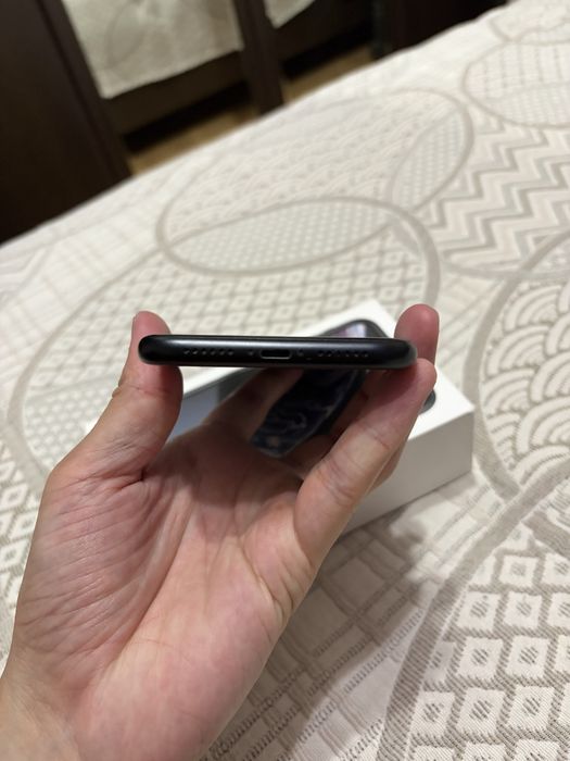 iPhone XR 64GB BLACK