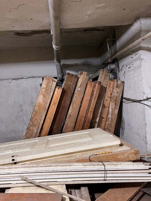 Отин тахта эшик ромла  енги ешиклаям бор 5та келишамиз