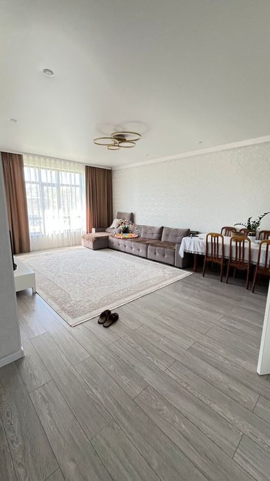 Продаю добротный дом