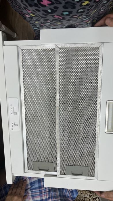 Продам вытяжку.мииим