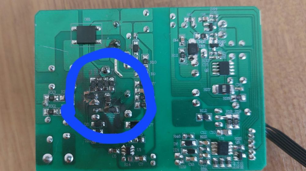 Запчасти на Проектор