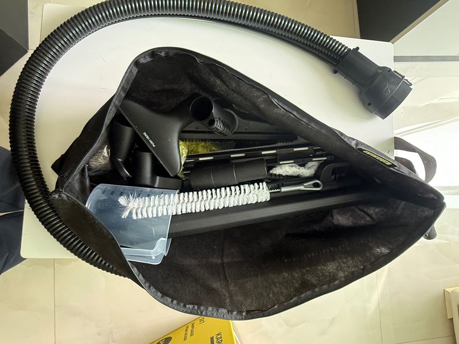 Парна прахосмукачка Karcher SV7
