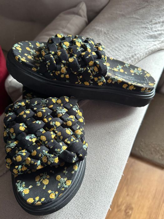 Чехли Kurt Geiger