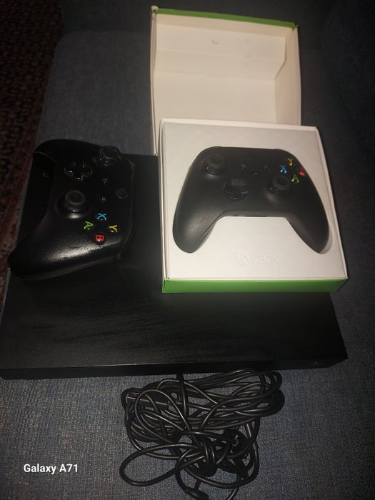 Vand Xbox One X IMPECABIL!