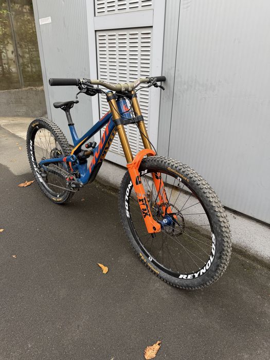 Pivot Phoenicx 29 Pro