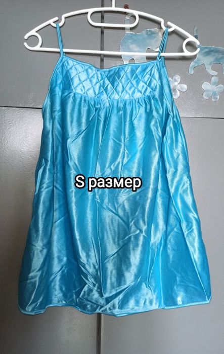 Подарявам дрехи различни размери