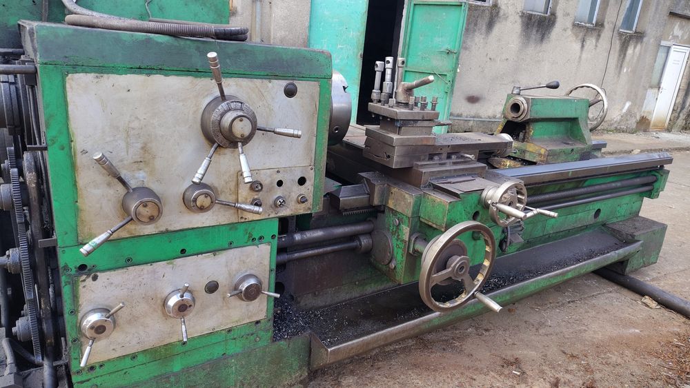 Strunguri, Freze de vanzare