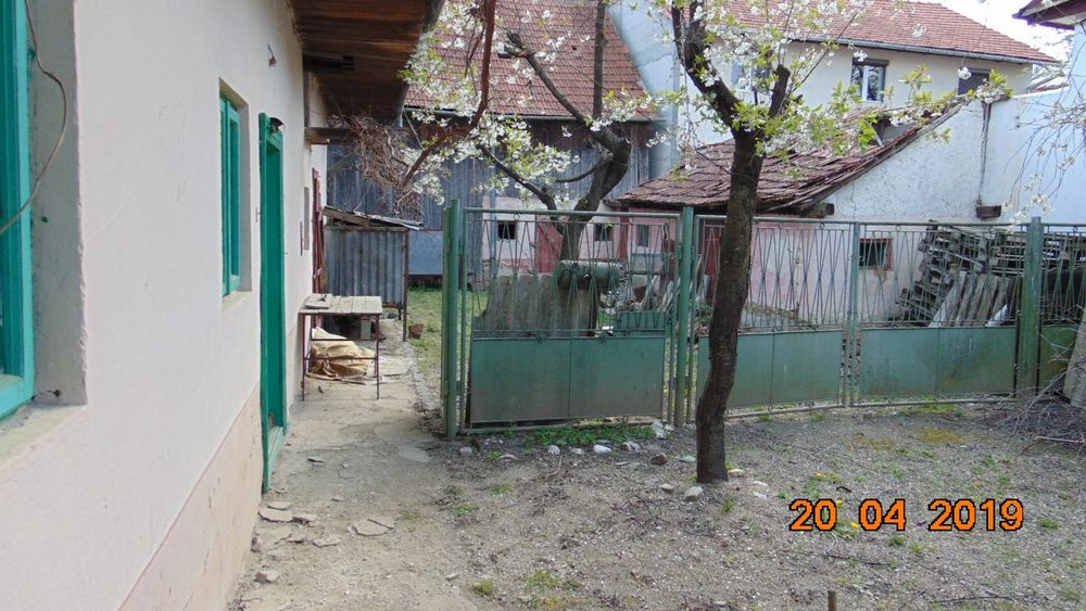 Casă de vânzare lângă Poiana Narciselor