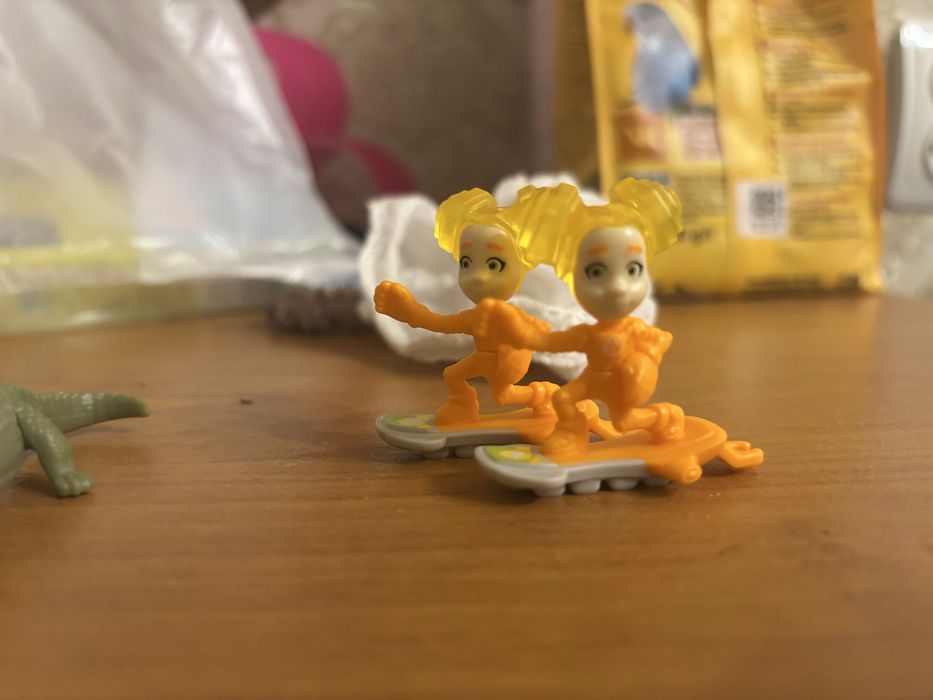 Продам киндер фигурки, Фиксики, натунс