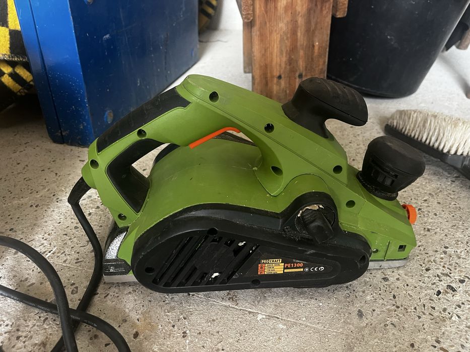 Rindea electrică Procraft PE1300 1300W + suport + cutie + accesorii | Ca nouă
