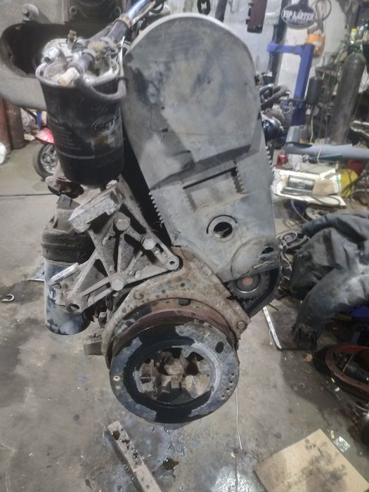 Двигатель фолькцваген Т4  2.4 дизель