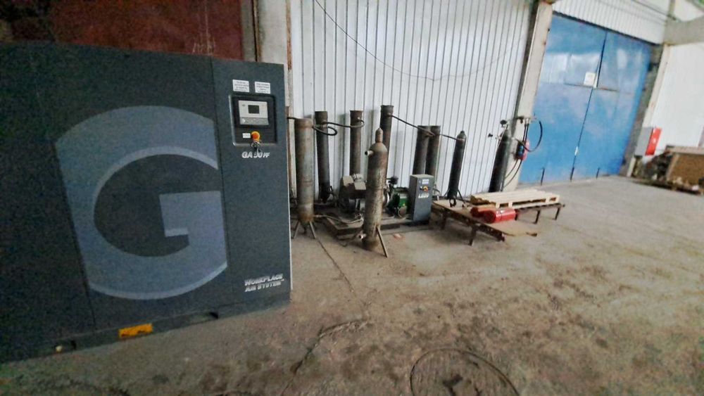 Продава се Промишлена сграда в Велики Преслав - 21563 кв.м за 27 €/кв.м - Снимка #11