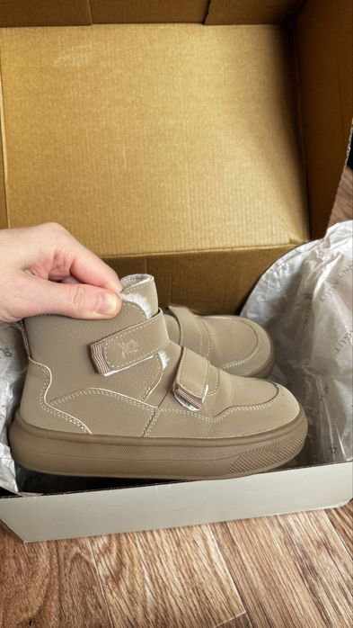 Ботинки для девочки демисезонные