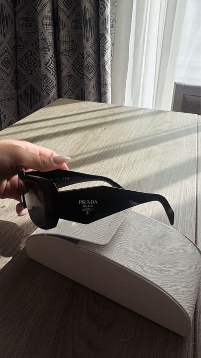 Prada слънчеви очила