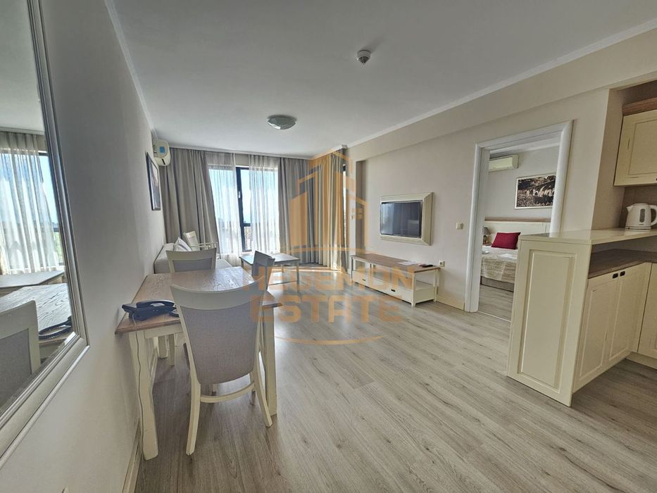 Продава се Тристаен апартамент в Балчик - 99 кв.м за 1150 €/кв.м - Снимка #3