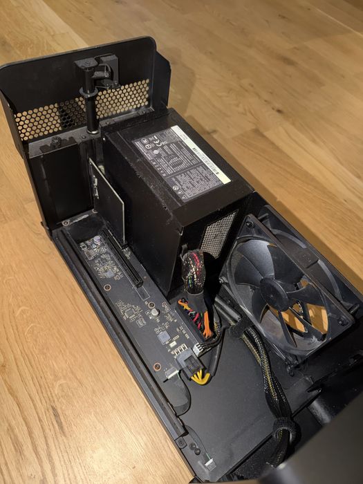 eGPU Razer Core X Chroma