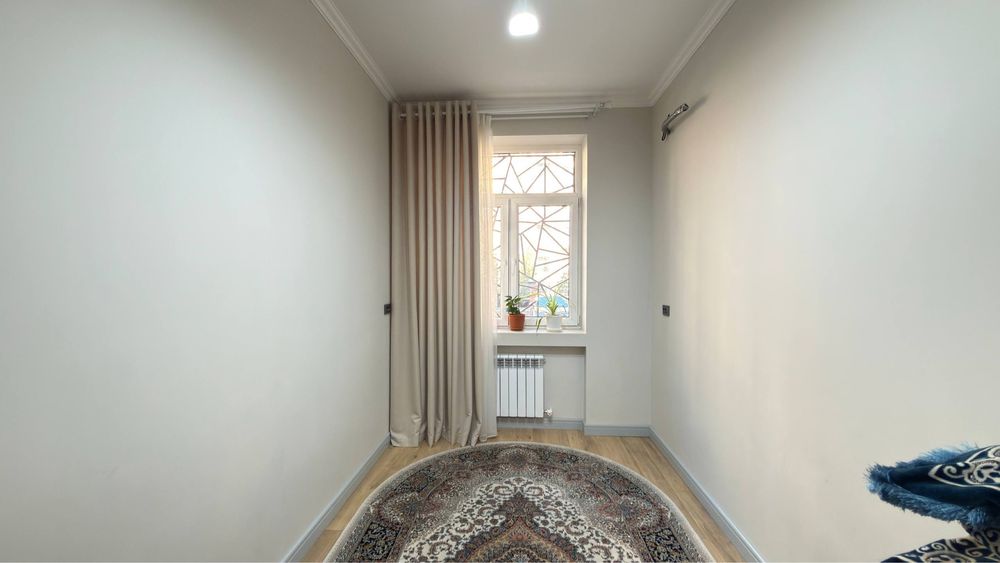 Яккасарой район 6/1/8  Golden House Duplex 150кв.м