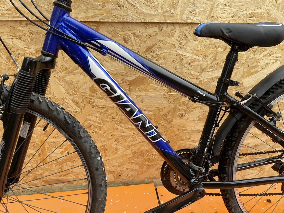 Bicicleta giant rock cadru aluminiu marimea xs roti 26”
