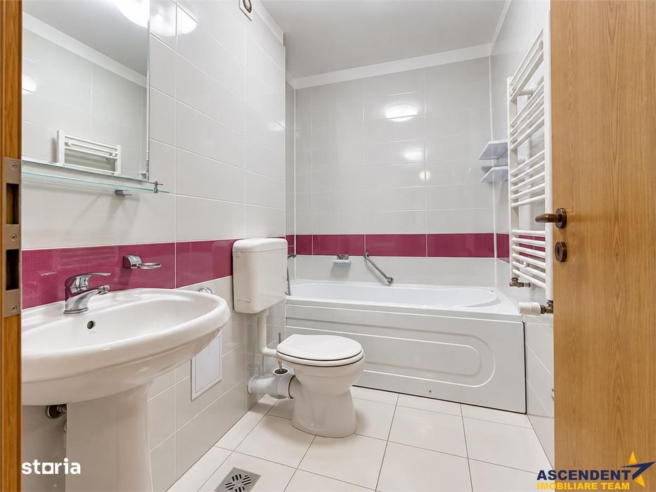 Garsoniera cu gradina privata si loc de parcare, zona Coresi