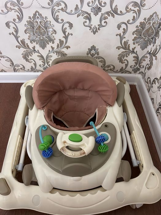 Ходунок бежево-коричневый