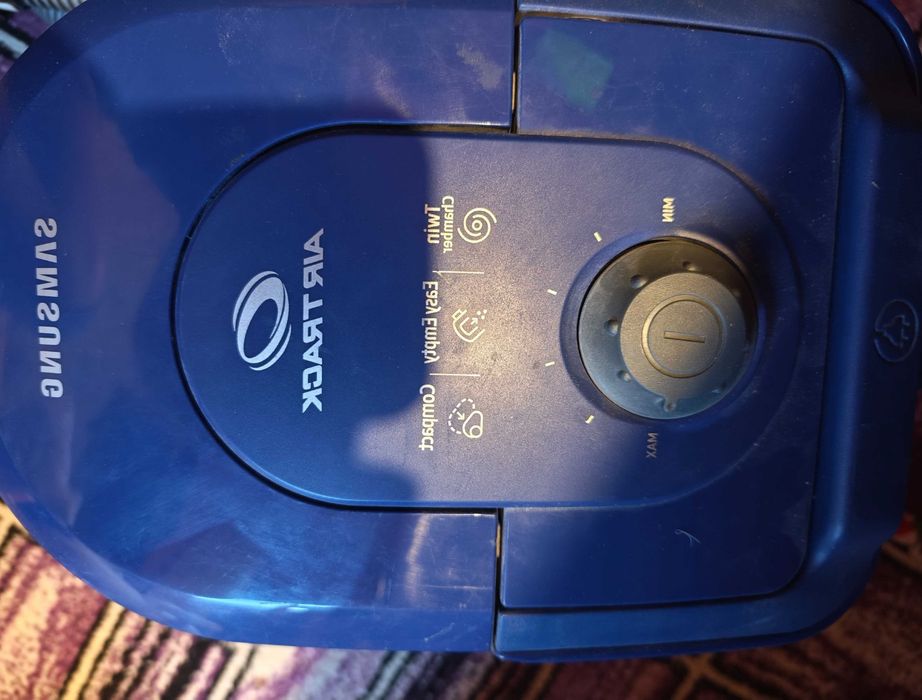 Aspirator Samsung, motor de 1600 watt, nu trebuie sac