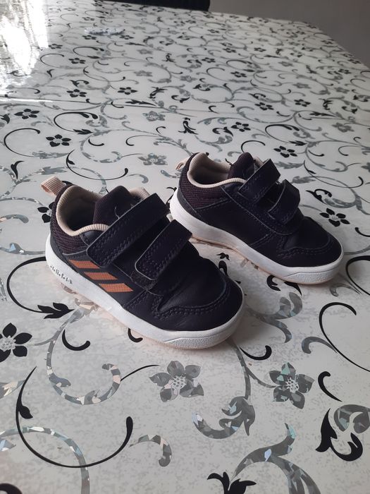 Маратонки Адидас