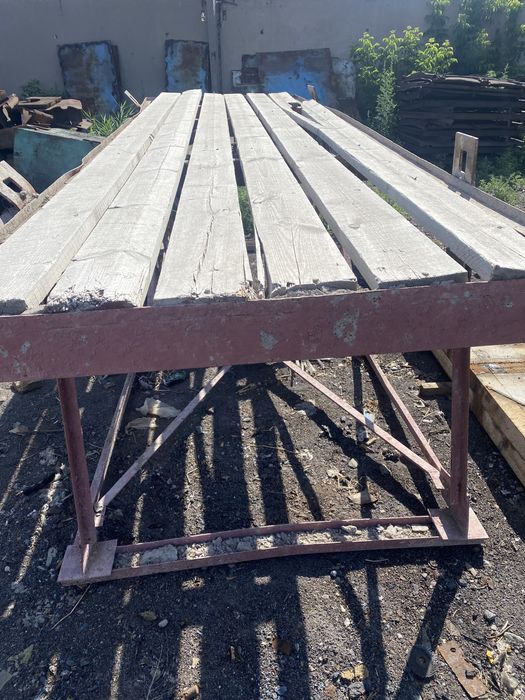 Стол каменщика