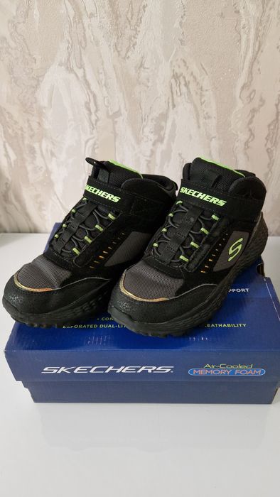 Продам ботинки Skechers! Срочно!