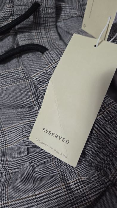 Pantaloni eleganți RESERVED bărbați – noi cu etichetă – L / XL – slim