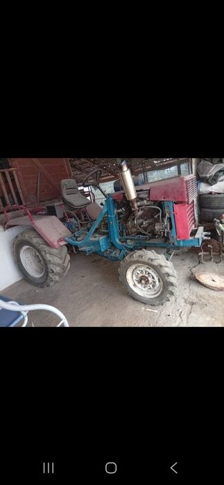 Vând tractor cu motor de Mercedes Cobra 90 c