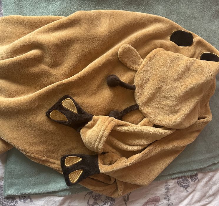 Детски ръчно плетени жилетки