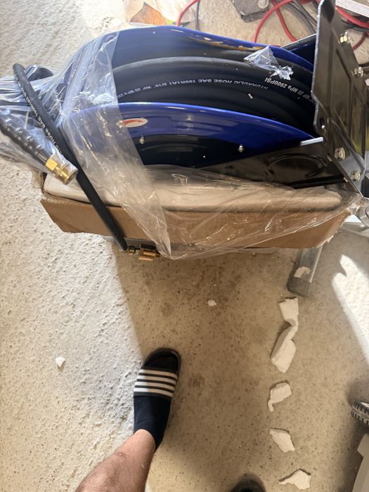 Tambur de furtun cu retur automat Sauber