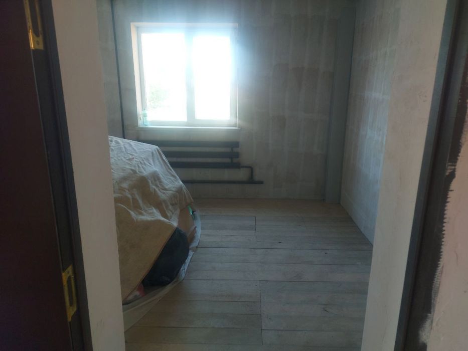 Уй сатылады. 43 - ши маршрут конечный. Ориентир Тойхана Айзия (Кишкен