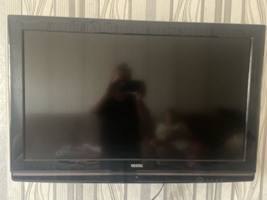 Продается телевизор, работает