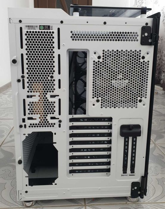 Carcasa  Corsair Crystal Series 680x RGB White