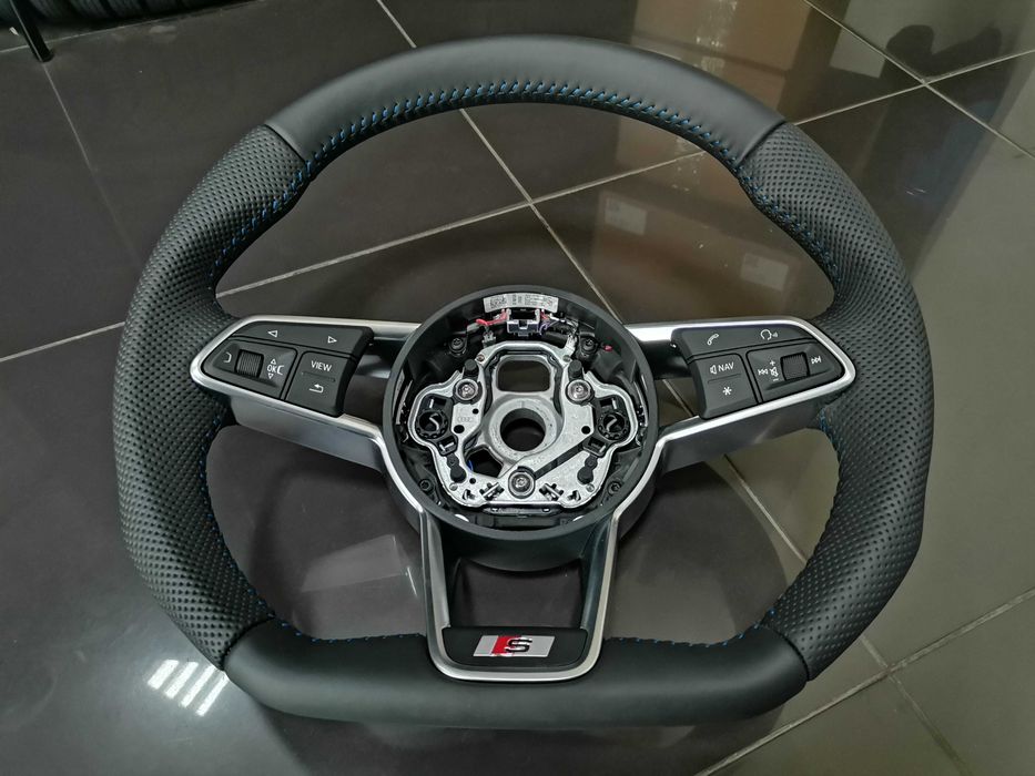 Нов Спортен Волан Audi TTS S Line A3 8V A1 A4 A6 A7 Кожа Напа Син Шев