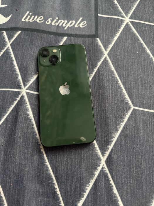 Продам Айфон 13/128