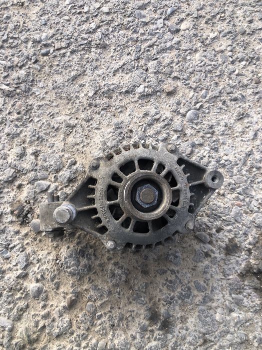 Генератор на опель вектра А 1.8 объём