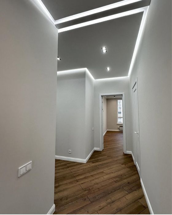 Покраска стен и потолков.