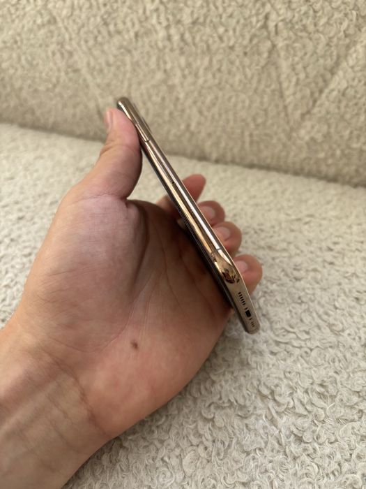 iPhone 11 Pro - Красив и в Перфектно състояние