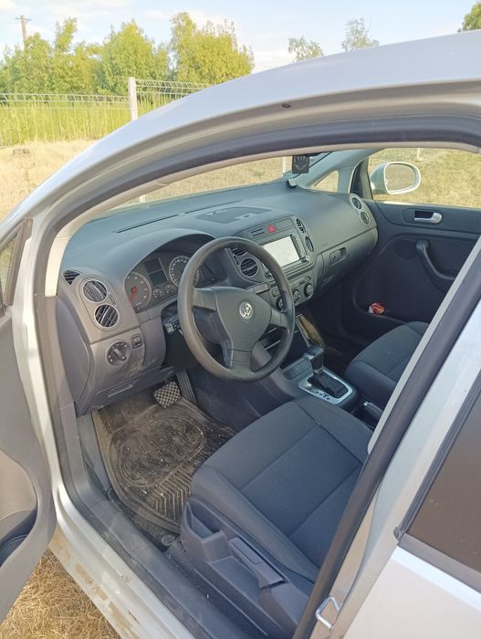 Vând golf 5 automat