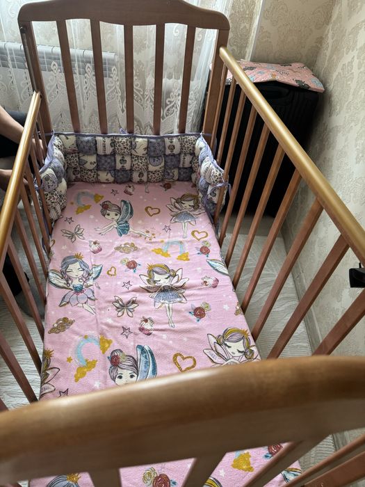 Детская кроватка