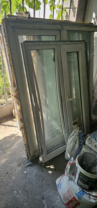 Окна пластиковые б/у