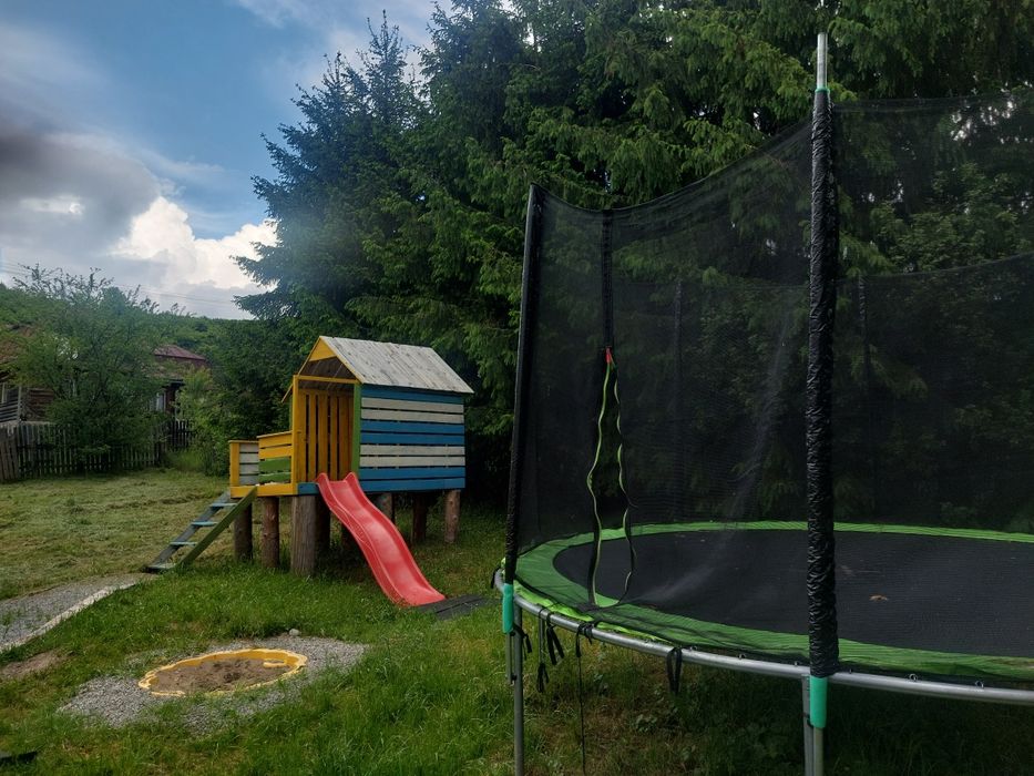 Cabana de închiriat cu ciubar și foișor în Lunca Bradului  jud.Mures
